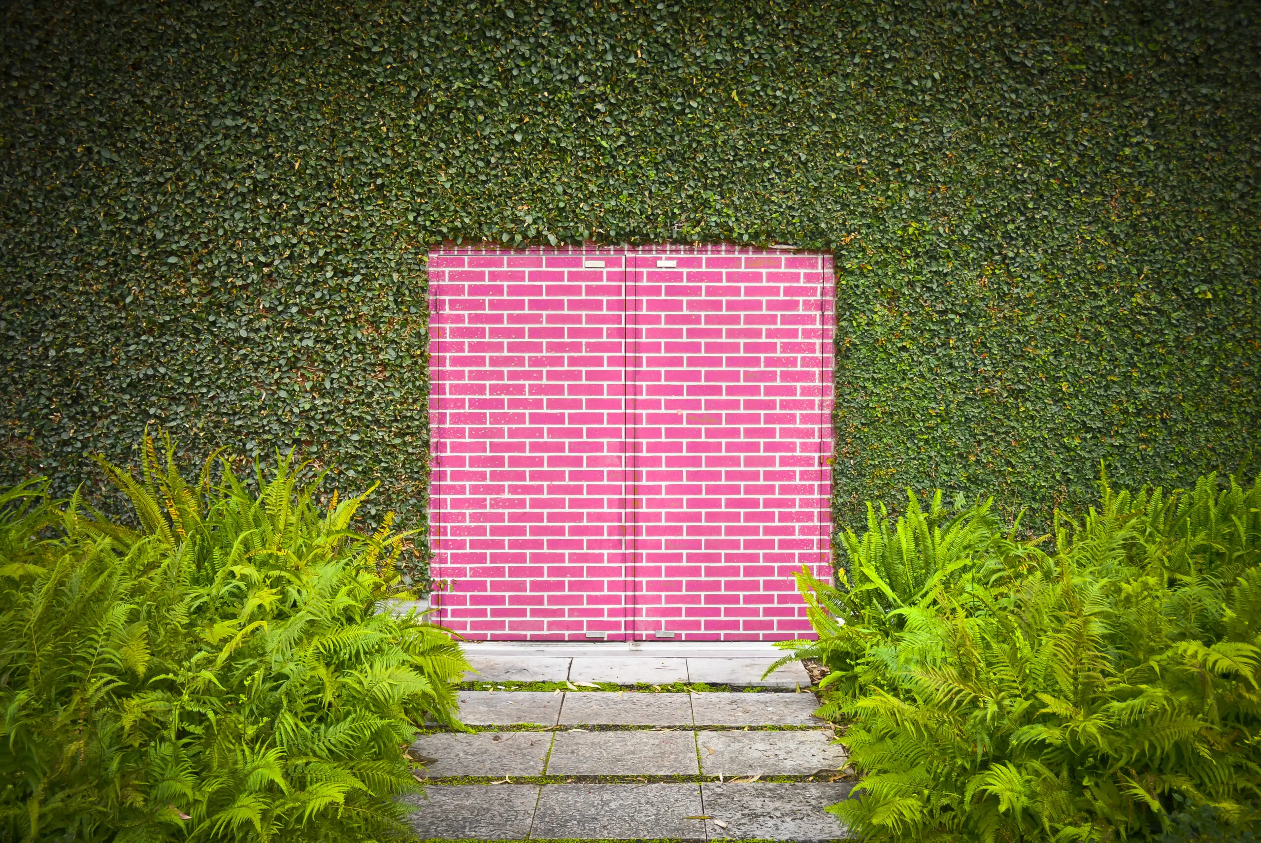 Wandbild (2704) Pink Brick Door präsentiert: Kreatives,Architektur