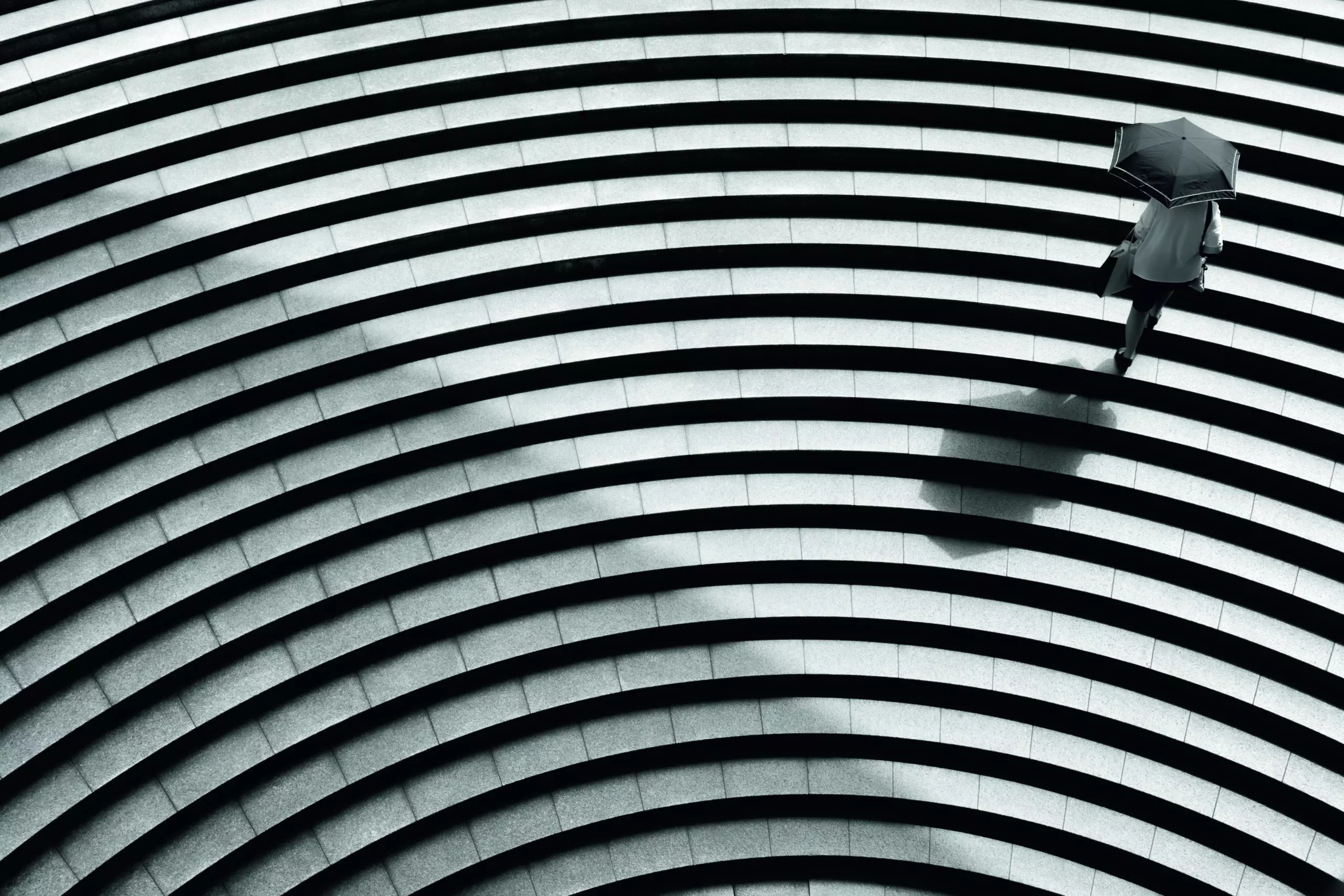 Wandbild (5083) sector by Hiroharu Matsumoto präsentiert: Menschen,Kreatives,Details und Strukturen,Architektur,Abstrakt,Sonstige Architektur,Treppe,Frauen,Humor,Architekturdetails