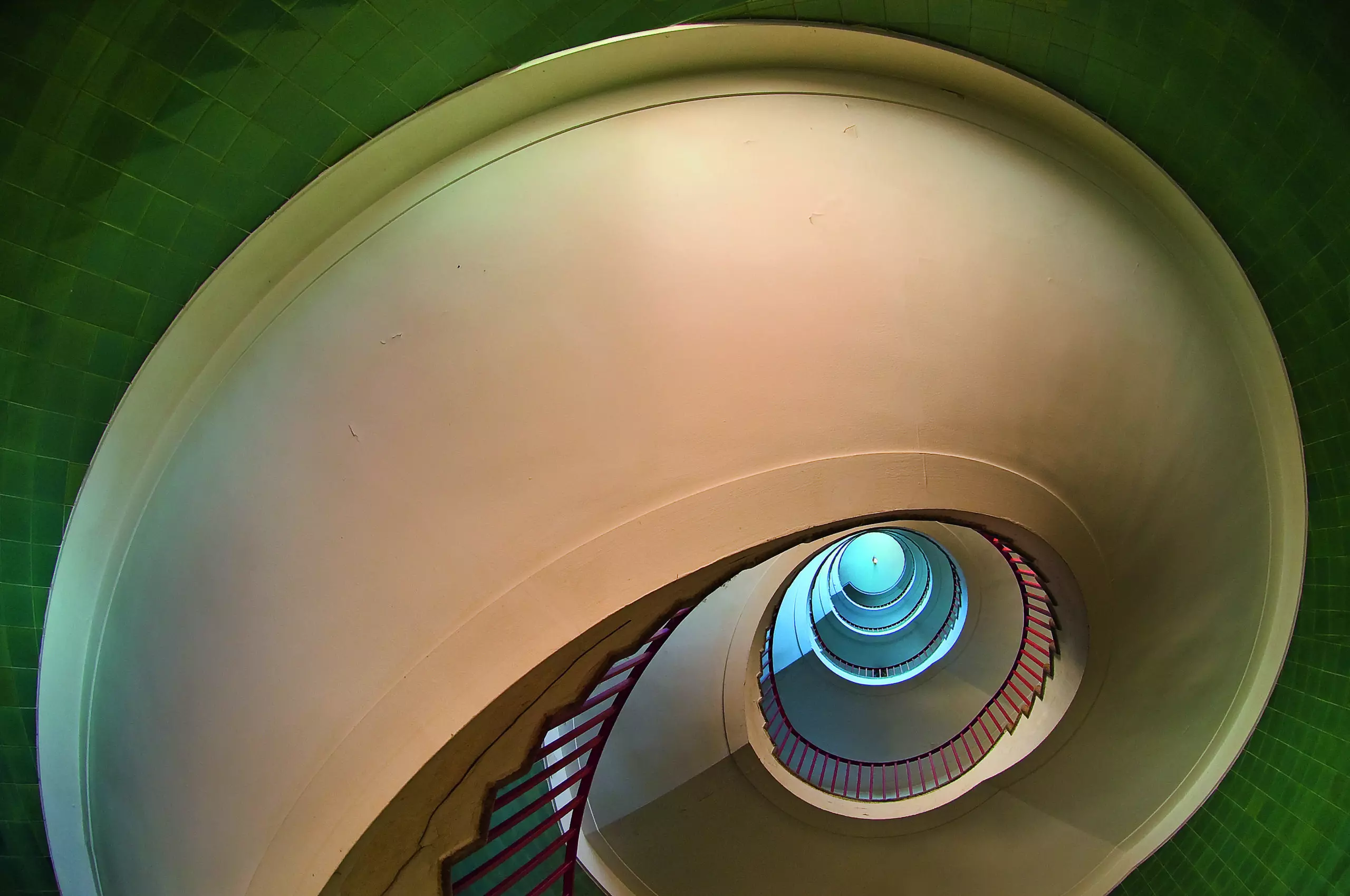 Wandbild (5221) Spiral II by Jure Karvanja präsentiert: Kreatives,Details und Strukturen,Architektur,Abstrakt,Häuser,Sonstige Architektur,Treppe,Architekturdetails