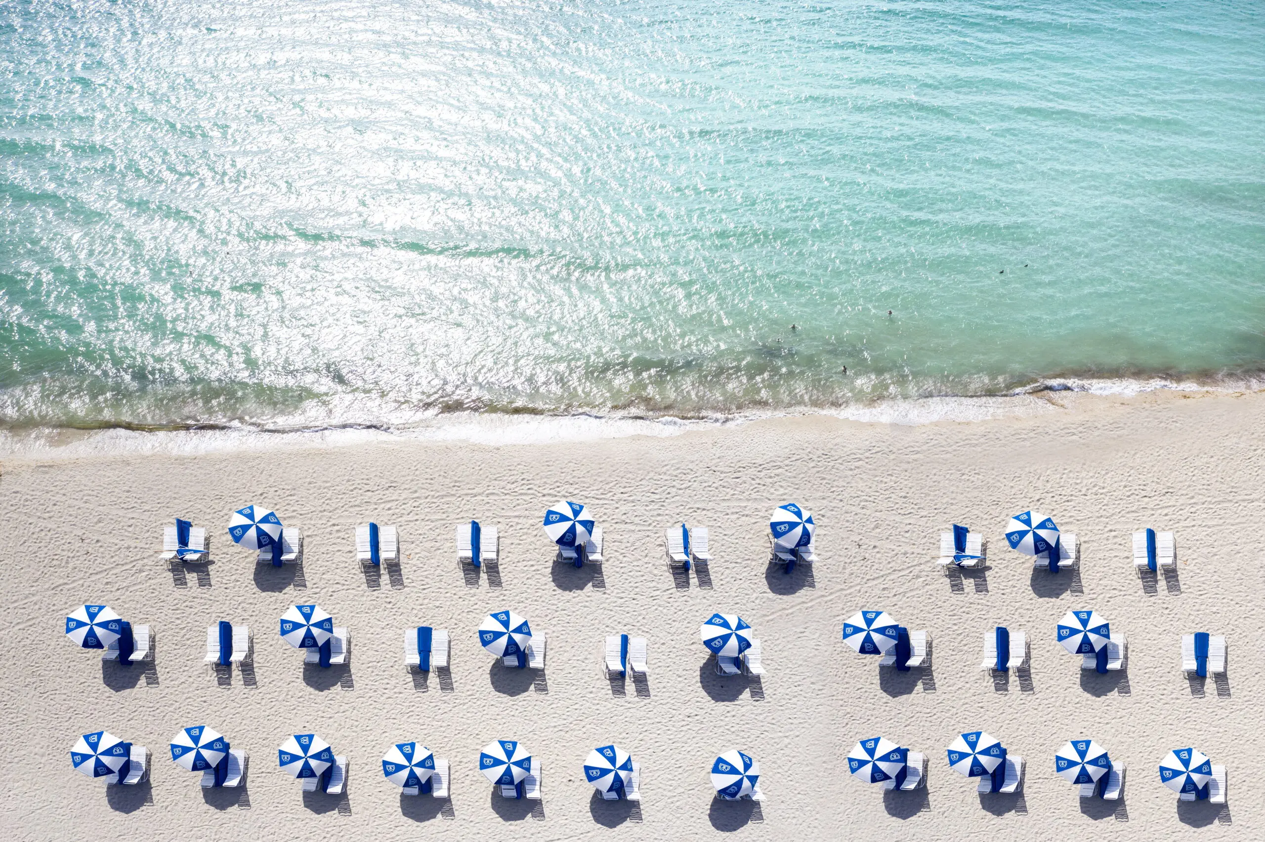 Wandbild (6044) Miami Beach by Susanne Kremer/HUBER IMAGES präsentiert: Menschen,Wasser,Natur,Landschaften,Sommer,Strände,Amerika,Menschengruppen,Meere