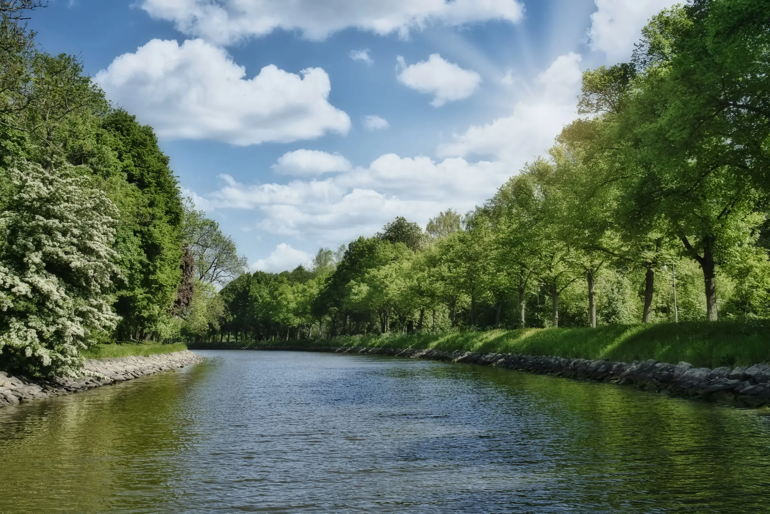 Wandbild (23436) La vie est belle präsentiert: Wasser,Natur,Landschaften,Parkanlagen und Gärten,Sommer,Gewässer,Bäche und Flüsse